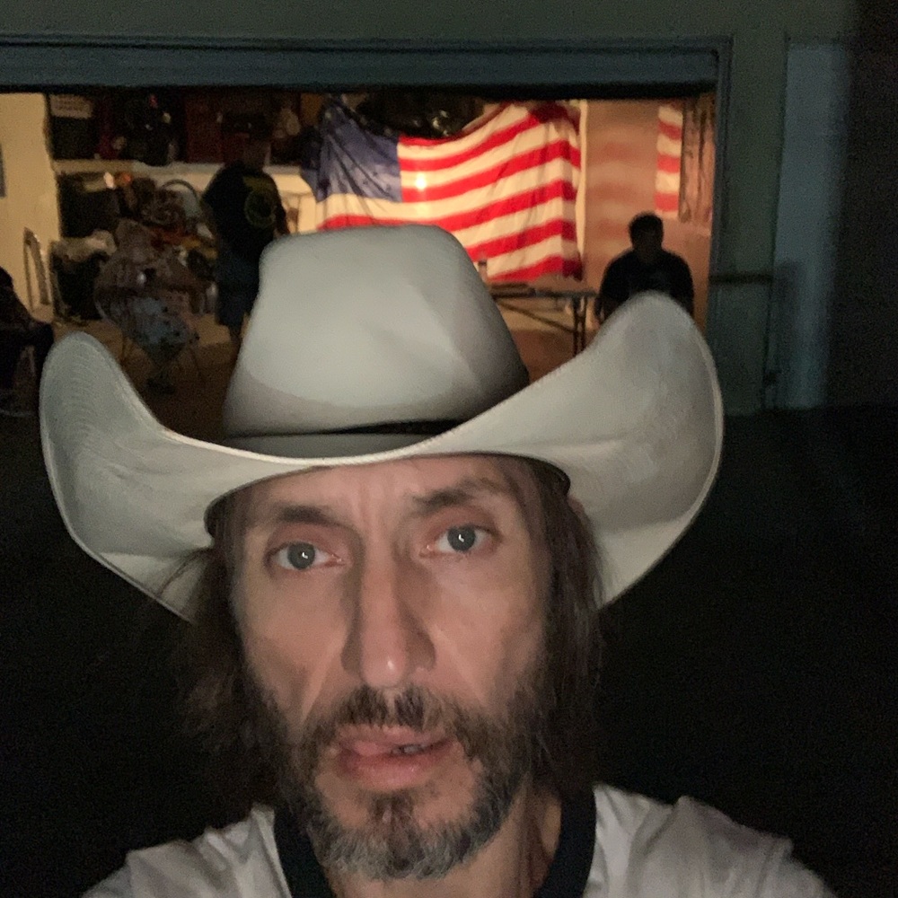 Meet your Posher, Antonio